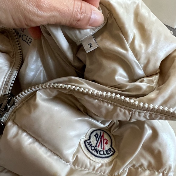 Moncler Ghany Vest - Picture 4 of 8